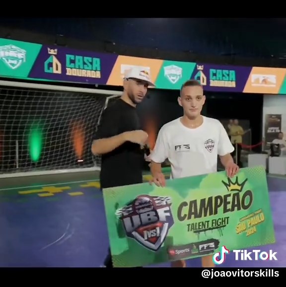 Joga Bonito: Meu Dia como Campeão em São Paulo