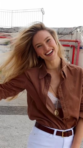 Bar Refaeli on Instagram: "Shine bright like LIVELLE ✨ MakeUp • film • edit • by the multi talented @naorappel Hair @adirjacob Outfit @castrofashion Bra @femina_israel"