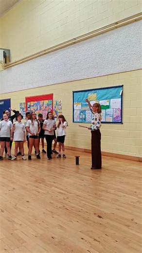 Over 400 children from schools across Wexford have been exploring opera through fun, interactive workshops in singing, acting, movement, and storytelling — all led by our Education Outreach Co-ordinator, Elizabeth Stuttard Drwal. 🎬 Take a look at the pupils from Gaelscoil Charman in action | Wexford Festival Opera