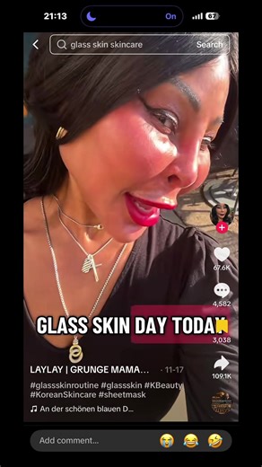 thebigsol (@thebigsolv2)’s video of mom now vs mom 2000s