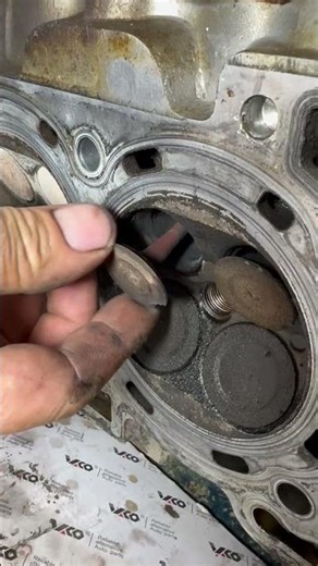 Burnt Engine Valve – Look at This Damage! 🔥 #carrepair #automobile #engineblock #mechanic