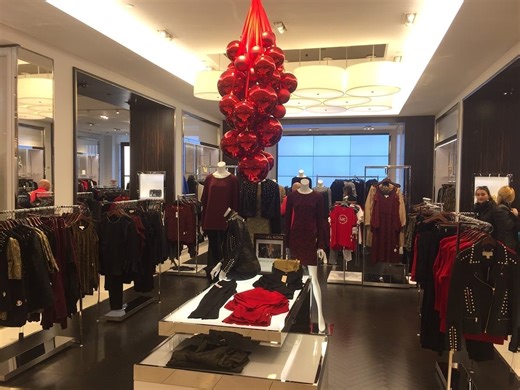 These Beloved Retailers Permanently Closed As Holiday Shoppers Start Hunt For Deals Early