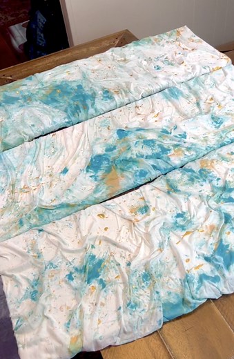 6.3K views · 58 reactions | turn bed sheets into modern art! This #DIY arts and crafts video shows how to turn bed sheets into beautiful wall art that looks modern and expensive! | Brooklyn B | Facebook