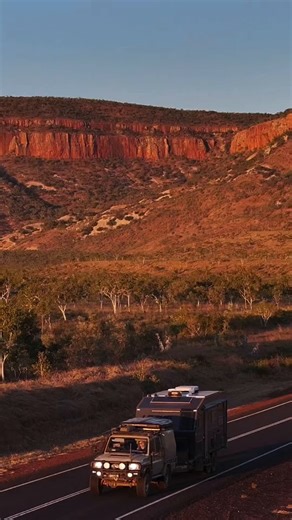 Now these are some pretty spectacular landscapes. 🤩🌄✨ Rugged terrains, ancient landscapes, stunning gorges, and iconic beach sunsets. Who else is ready to venture off the beaten path and head off on a caravan and camping adventure in the #Kimberley in #AustraliasNorthWest? 🙌 🚐 https://caravanwa.com.au/explorethekimberley/ 📽️@seanscottphotography @westernaustralia | Caravan & Camping WA