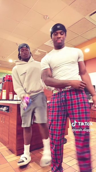 2 Man Steppa Heaven 7.2 AM TikTok Dance Challenge