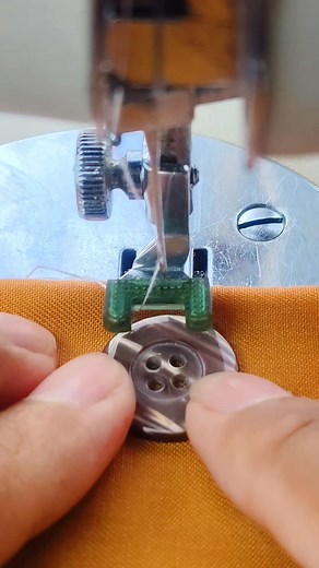 183K views · 985 reactions | Learn to sew button using a sewing machine #sewing | Mugi Wiyono | Facebook