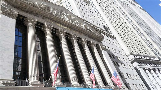 Stock Market Today: Dow Dives As S&P 500 Turns Negative For 2026; Cisco, AppLovin Crater (Live Coverage)