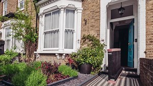 365 reactions · 181 comments | High-quality, comfy Sofas that come in a box, delivered in days & assembled in minutes | Snug | Facebook