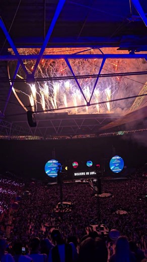 A Wave | Coldplay Wembley