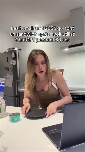 Devenir de gros singes avec du pain et du thon