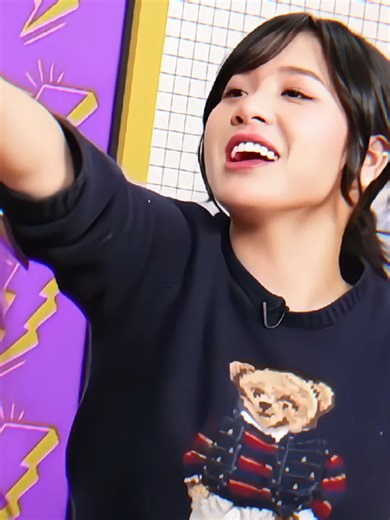 Explora la historia de Zee Asadel