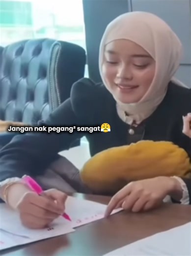 Kanda dan Rina: Interaksi Menarik AI Team