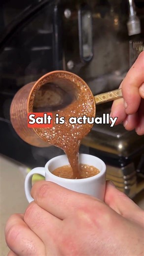 The 1-Pinch Secret to Perfect Coffee #food #coffee #coffeehack #Shorts #viral #trending