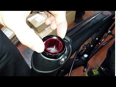 2017 Trek Domane SLR, Inside front IsoSpeed