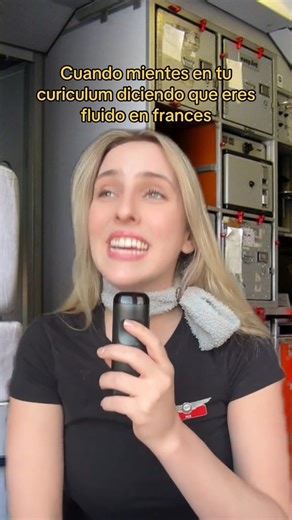 MEJORA TU FRANCÉS on Instagram: "A veces no es que el francés sea difícil, solo que nadie te lo ha explicado de forma simple y usable en la vida real 😌🇫🇷 Aprende frases que de verdad puedes usar en mensajes, audios y conversaciones básicas con francófonos 📲🗣️ Comenta "DESCARGAR" y te paso todo para que empieces a practicar hoy mismo 💫📥 #FrancesQueSeUsa #FrasesEnFrances #ConversarEnFrances #FrancesEnChats #FrancesEnAudios #FrancesSencillo #IdiomasParaElDiaADia #FrancesUtilSiempre #Practica