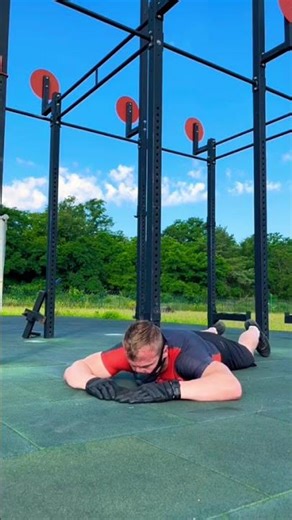 Floor back extension - CrossFit Movement