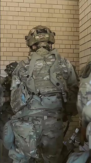 City Battle! US Army Storms Buildings in Intense Drill! #usarmy #training #righttargets