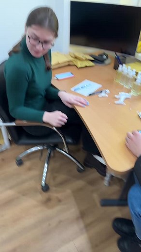 Office Desk Setup: Tips for Productivity and Organization