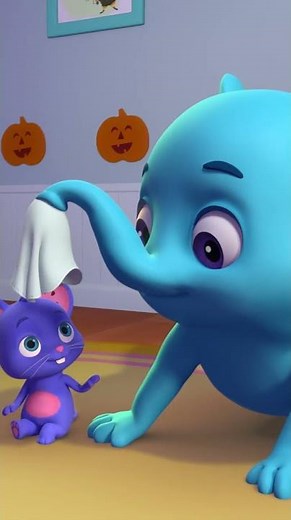 Emmy Catches the Ghost! 👻 #CoComelon #AnimalTime #shorts