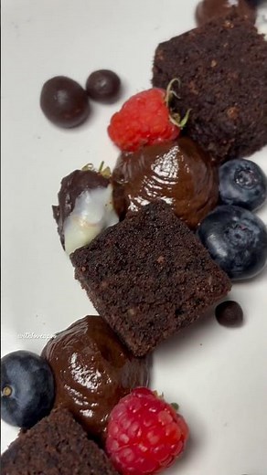 Chocolate Berry Brownie Plate | Fancy but Simple