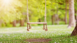 Five DIY Outdoor Entertaining Projects That Cost Less Than $100