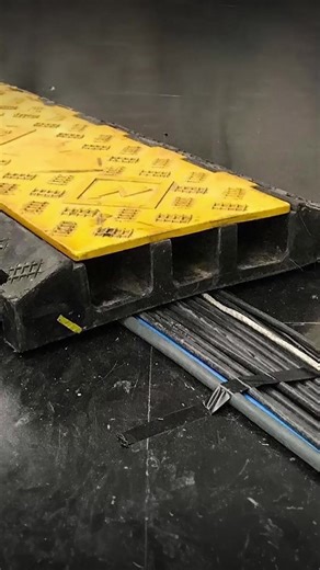 29K views · 106 reactions | 臘 Classic! #recording #cableramp #sound #mixing #cables #cablemanagement | Avid | Facebook