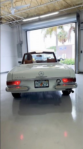 1971 280SL Mercedes Benz