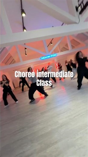 Choreo intermediate Class 😁✨ Mondays at 7:30pm with Barbara. #dance #choreography #dreambigstudio