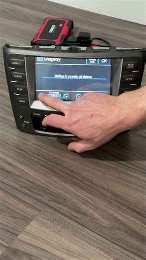 Lexus IS 2008 Multimedia Display Test | Outside the Car