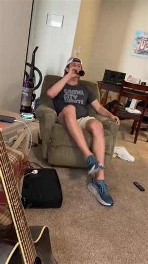 TIME FOR A BRIEF MUSICAL INTERLUDE from Cooper Allen. This guy sings all these songs in 3 mins: That viral mashup features snippets of these songs (in rough order): - Our Song (Taylor Swift) - Buy U a Drank (T-Pain) - Chicken Fried (Zac Brown Band) - Hey Ya! (OutKast) - All Star (Smash Mouth) - Tubthumping (Chumbawamba) - C.R.E.A.M. (Wu-Tang Clan) - It's a Great Day to Be Alive (Travis Tritt) - Irreplaceable (Beyoncé) - Something Like That (Tim McGraw) - Shape of You (Ed Sheeran) - All Falls Dow