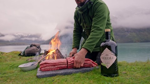 Outdoor cooking in Norway with black meat case ASMR