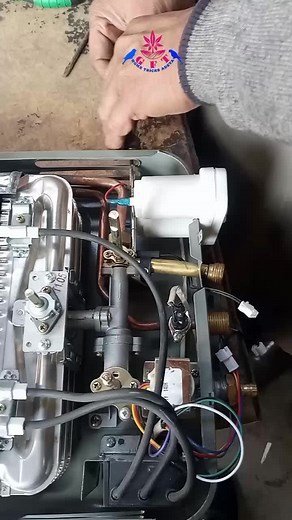 gas geyser repair volve #geyser #virall #foryou #ghulamfaridtricks #shorts #trending #tiktok #reels
