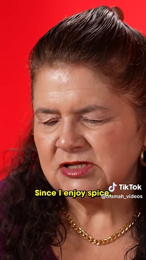 Mexican Moms Try Buldak Noodles: Spicy Challenge!