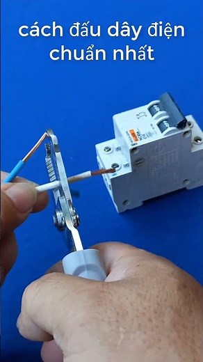 The most correct way to wire electrical circuits to a circuit breaker or electrical outlet. #shorts