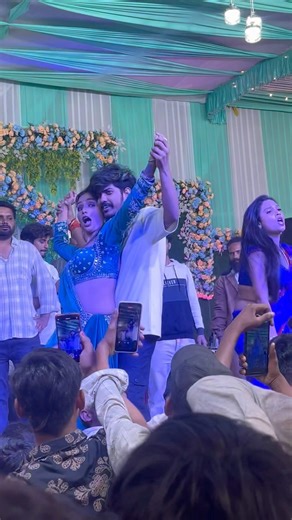 Nach Nagin Jaisa #Raushan Rohi #Khushi Kakkar#shortvideo#bhojpuri#trending#song#stageshow#dance#yt