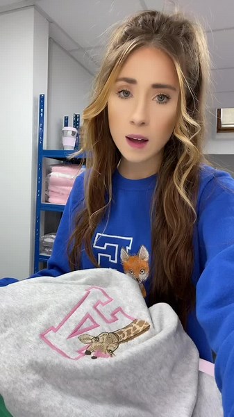 Lies.., they’ll be live this weekend ❤️ #llsbaby #lavishlittlestylebaby #babyjumper #mumandbabyvlog #mamaandmini #personalisedjumper #personalisedbabygift #personalisedbabyclothes #personalisedbabyclothing #custombabyshirt