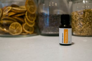 Ravensara Essential Oil Benefits, Uses, and Recipes - Simply Earth Blog