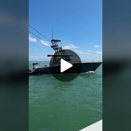 Side by side with the 37 Freeman @offthehookyachts #boats #boatlife #yachts