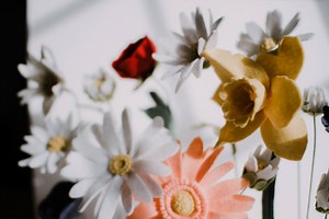 LEARN: how to make a felt flower daffodil | tutorial