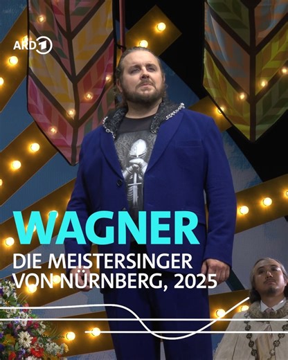 Die Meistersinger ganz im Hier und Jetzt! 🎬 Mit starker Besetzung und frisch von der Premiere der Bayreuther Festspiele - Bayreuth Festival 🎭 Inszeniert von Matthias Davids 🎤 U.a. mit Georg Zeppenfeld (Hans Sachs), Michael Spyres (Walther von Stolzing), Christina Nilsson (Eva), Michael Nagy (Sixtus Beckmesser) 🎶 Jetzt komplett anschauen – in der ARD Mediathek: ardklassik.de #classicalmusic #stage #bayreutherfestspiele #meistersinger #wagner #opera | ARD Klassik