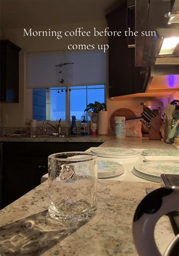 Good morning ☀️ Happy Monday! Now that Christmas is over I’m hoping to be posting a lot more often! #sahm #momsoftiktok #morning #coffee #routine