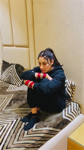 ACTRESS GURLEEN CHOPRA RANDHAWA on Instagram: "MENTAL HEALTH 😔"