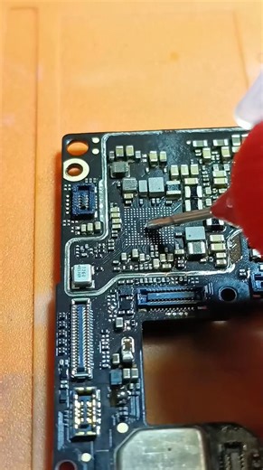 Yandi Celluler on Instagram: "Simple trik pemasangan ic power redmi note 8 pro✅#update #reballicpowernote8pro #tipsandtrik #fypreels #jangkauanluas #yandicelluler"