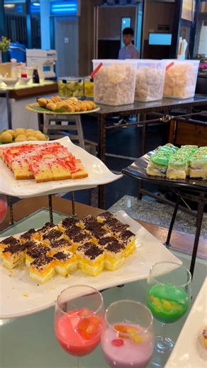 Buffet Hotel JB! Untuk Lunch/Dinner, harga Rm43 je guys! Lunch ada Setiap hari (12pm-2.30pm) Dinner - Khamis-Sabtu (6.30pm-9.30pm)! Jom makan kat GBW Hotel! GBW Hotel | Daily Johor