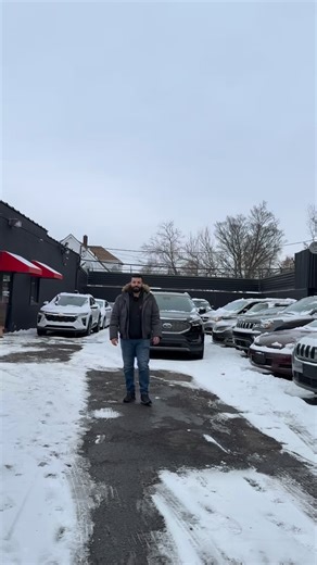 Supreme Motor Groups on Instagram: "2013 Dodge Journey 130k miles $4,500 out the door! Winter doesn’t officially start until next week, that means we have a lot more snow, check out this vehicle to prepare for the road ahead ❄️"