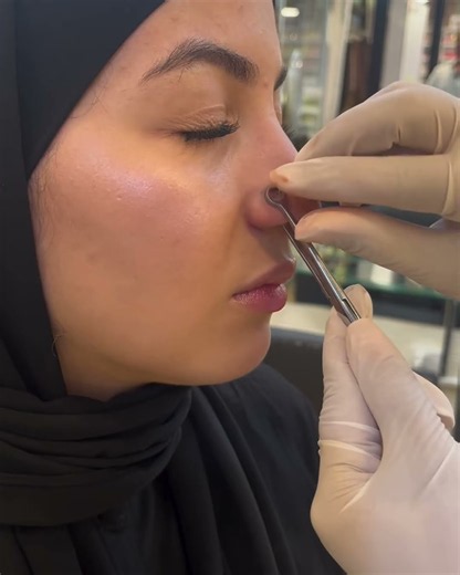Professional Nose Piercing Experience | Fast and Clean #nosepiercing #nostrilpiercing #shorts
