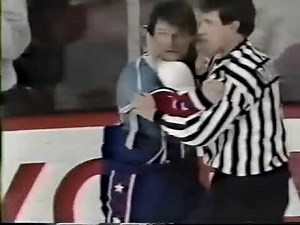 Jeremy Roenick vs Dale Hunter & Brawl