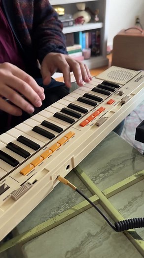 Exploring the Vintage MT-35 Casio Keyboard