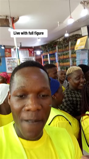 Live with Full Figure: Showcase Your Unique Style