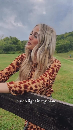 This one has been out over two weeks and you guys have shown it so much love!! 🤍 🌾 (link to listen below) https://ffm.to/d3n3a64 | Elizabeth Jo